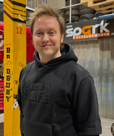 Rally1 Ultra Heavy 'Stealth Embroidered' Hoody